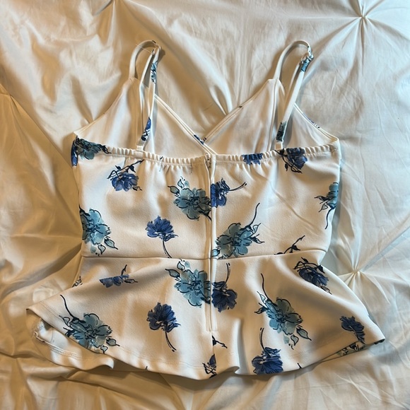 TRIXXI white tank with blue flowers, size S - Picture 2 of 2